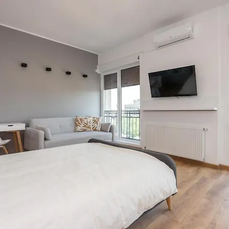 Alfie Center Apartment