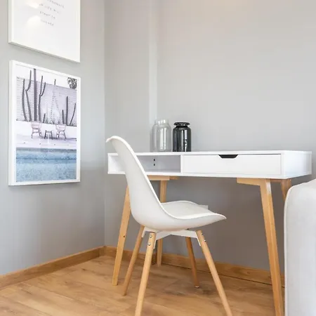 Alfie Center Apartment